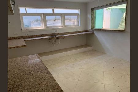 Casa à venda com 5 quartos, 1000m² em Barra da Tijuca, Rio de Janeiro