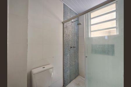 Apartamento à venda com 73m², 2 quartos e 1 vaga Apartamento à venda com 73m², 2 quartos e 1 vagaBanheiro Social