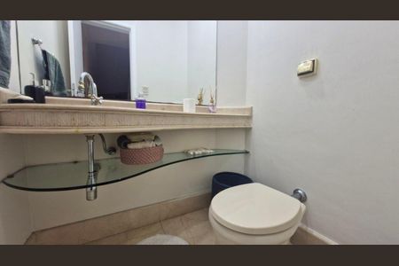 Casa de condomínio à venda com 290m², 4 quartos e 3 vagas