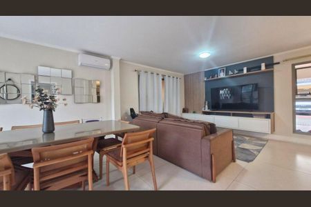 Casa de Condomínio à venda com 4 quartos, 290m² em Santo Amaro, São Paulo