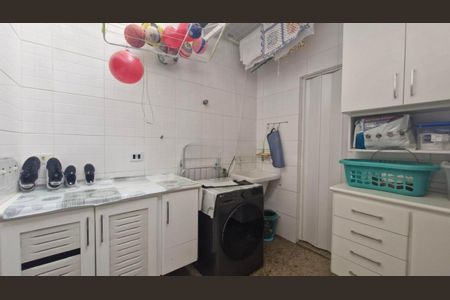 Casa de condomínio à venda com 290m², 4 quartos e 3 vagas