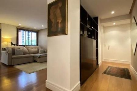 Apartamento à venda com 3 quartos, 161m² em Moema, São Paulo