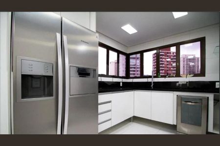 Apartamento à venda com 230m², 3 quartos e 4 vagas