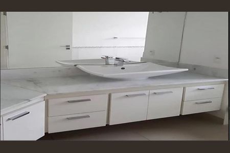 Apartamento à venda com 230m², 3 quartos e 4 vagas