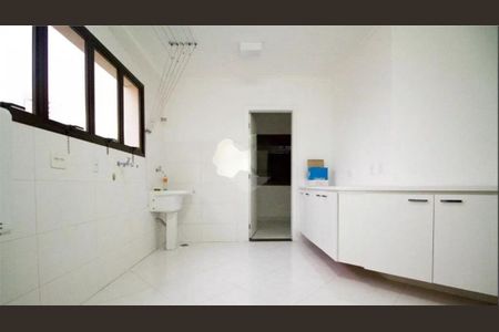 Apartamento à venda com 230m², 3 quartos e 4 vagas