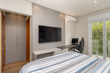 Casa à venda com 247m², 4 quartos e 2 vagas