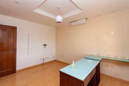 Casa à venda com 4 quartos, 289m² em Camboinhas, Niterói