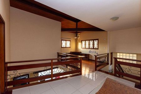 Casa à venda com 4 quartos, 289m² em Camboinhas, Niterói