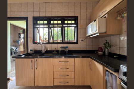 Casa à venda com 178m², 3 quartos e 2 vagas Casa à venda com 178m², 3 quartos e 2 vagasCozinha