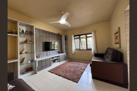 Sala de casa à venda com 3 quartos, 178m² em Campestre, São Leopoldo
