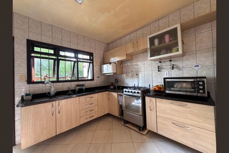 Casa à venda com 178m², 3 quartos e 2 vagas Casa à venda com 178m², 3 quartos e 2 vagasCozinha