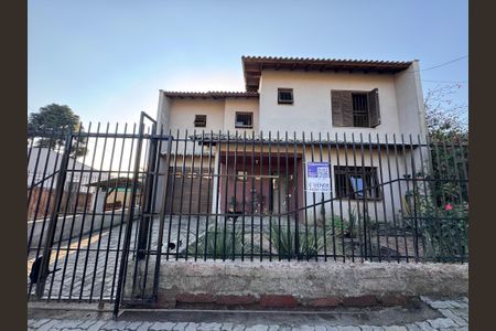 Casa à venda com 178m², 3 quartos e 2 vagas Casa à venda com 178m², 3 quartos e 2 vagasPlaquinha