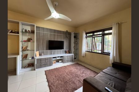 Sala de casa à venda com 3 quartos, 178m² em Campestre, São Leopoldo
