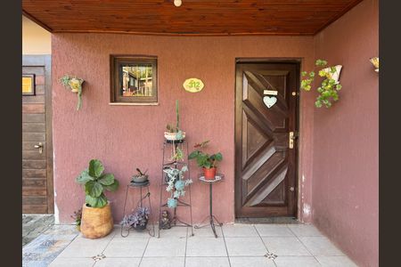 Casa à venda com 178m², 3 quartos e 2 vagas Casa à venda com 178m², 3 quartos e 2 vagasÁrea comum