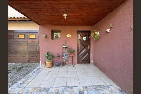 Casa à venda com 178m², 3 quartos e 2 vagas Casa à venda com 178m², 3 quartos e 2 vagasÁrea comum