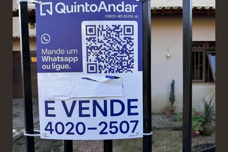Casa à venda com 178m², 3 quartos e 2 vagas Casa à venda com 178m², 3 quartos e 2 vagasPlaquinha