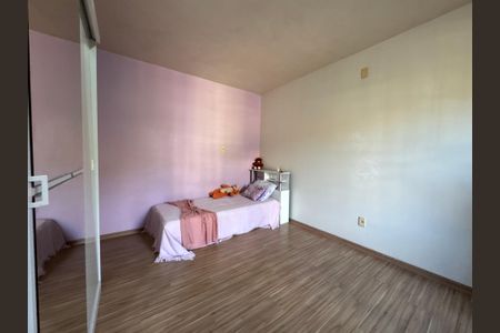 Casa à venda com 178m², 3 quartos e 2 vagas Casa à venda com 178m², 3 quartos e 2 vagasQuarto 1