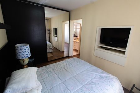 Apartamento à venda com 145m², 2 quartos e 2 vagas Apartamento à venda com 145m², 2 quartos e 2 vagasSuíte