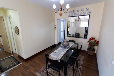 Apartamento à venda com 145m², 2 quartos e 2 vagas Apartamento à venda com 145m², 2 quartos e 2 vagasCopa