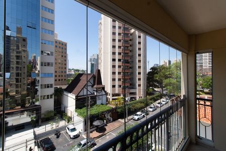 Sacada de apartamento à venda com 2 quartos, 145m² em Cambuí, Campinas