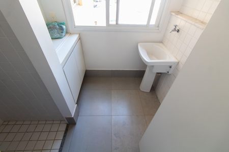 Apartamento à venda com 145m², 2 quartos e 2 vagas Apartamento à venda com 145m², 2 quartos e 2 vagasÁrea de Serviço