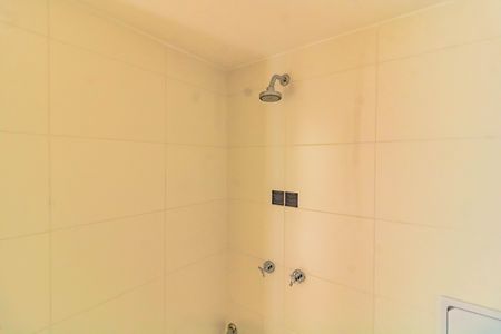 Banheiro Social de kitnet/studio à venda com 1 quarto, 24m² em Vila Santa Catarina, São Paulo