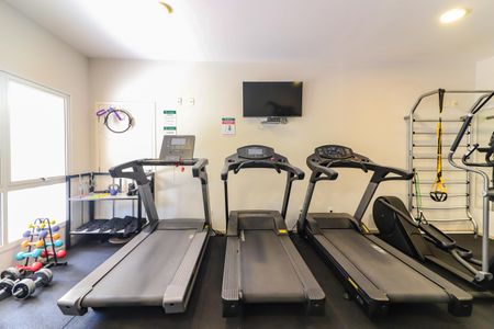 Apartamento à venda com 145m², 4 quartos e 3 vagas Apartamento à venda com 145m², 4 quartos e 3 vagasÁrea comum - Academia