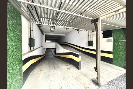 Apartamento à venda com 130m², 3 quartos e 2 vagas Apartamento à venda com 130m², 3 quartos e 2 vagasGaragem