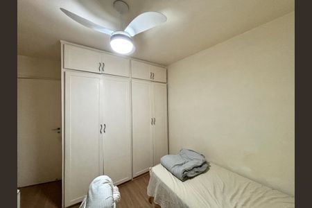 Apartamento à venda com 130m², 3 quartos e 2 vagas Apartamento à venda com 130m², 3 quartos e 2 vagasQuarto 2