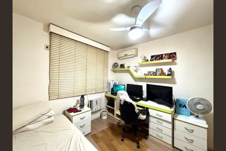 Apartamento à venda com 130m², 3 quartos e 2 vagas Apartamento à venda com 130m², 3 quartos e 2 vagasQuarto 2