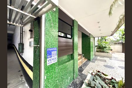 Apartamento à venda com 130m², 3 quartos e 2 vagas Apartamento à venda com 130m², 3 quartos e 2 vagasPlaca