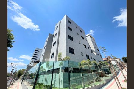 Apartamento à venda com 75m², 3 quartos e 2 vagasFachada