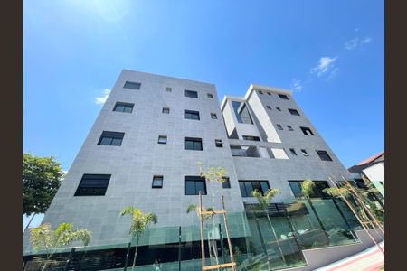 Apartamento à venda com 75m², 3 quartos e 2 vagasFachada