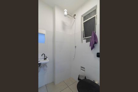 Banheiro de apartamento para alugar com 1 quarto, 21m² em Centro Histórico, Porto Alegre