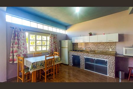 Casa à venda com 40m², 1 quarto e 1 vagaCozinha