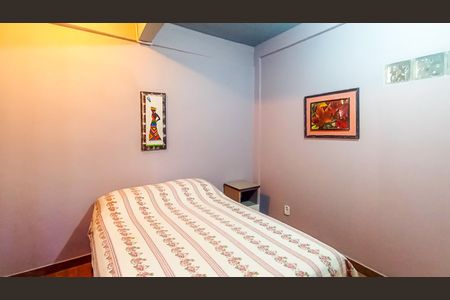 Quarto de casa à venda com 1 quarto, 40m² em Vila Nova, Porto Alegre
