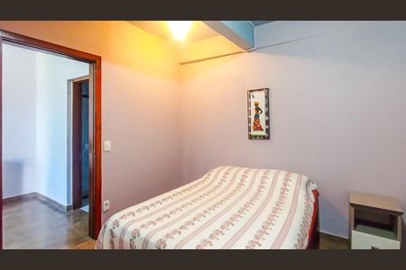 Quarto de casa à venda com 1 quarto, 40m² em Vila Nova, Porto Alegre
