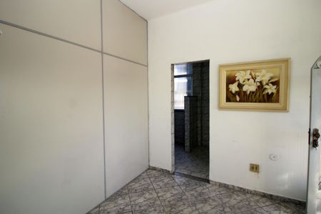 Sala de apartamento para alugar com 1 quarto, 36m² em Olaria, Rio de Janeiro
