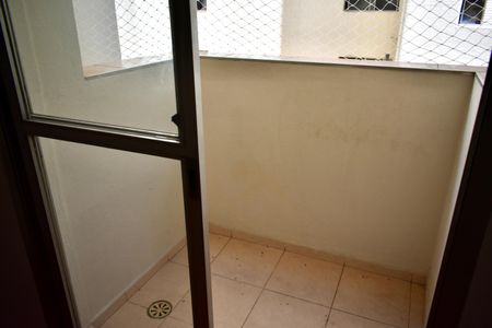 Sacada de apartamento à venda com 1 quarto, 50m² em Parque Imperial, São Paulo