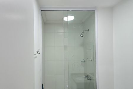 Studio para alugar com 37m², 1 quarto e 1 vaga Studio para alugar com 37m², 1 quarto e 1 vagaBanheiro Social