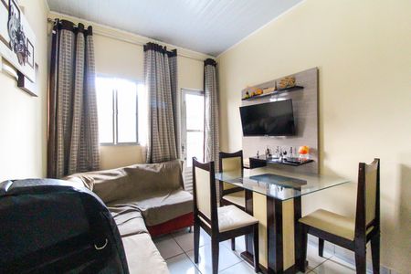 Sala de casa para alugar com 2 quartos, 100m² em Vila Campanela, São Paulo