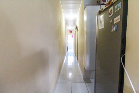 Corredor de casa para alugar com 2 quartos, 100m² em Vila Campanela, São Paulo