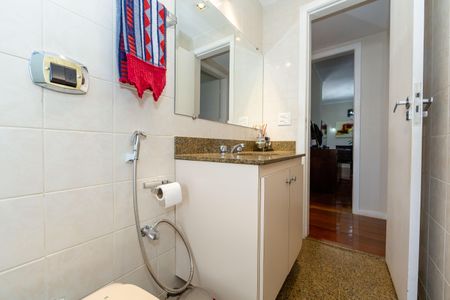 Apartamento à venda com 161m², 3 quartos e 3 vagasBanheiro 1