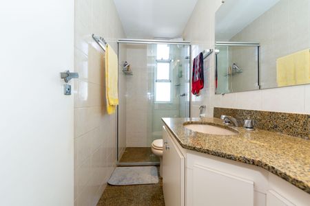 Apartamento à venda com 161m², 3 quartos e 3 vagasBanheiro 1