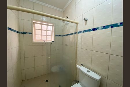 Casa para alugar com 120m², 3 quartos e 2 vagas Casa para alugar com 120m², 3 quartos e 2 vagasBanheiro Social