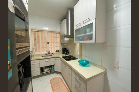 Casa para alugar com 120m², 3 quartos e 2 vagas Casa para alugar com 120m², 3 quartos e 2 vagasCozinha