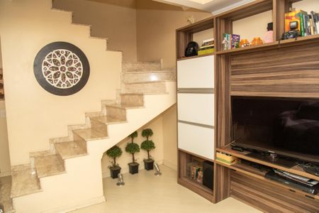 Casa para alugar com 120m², 3 quartos e 2 vagas Casa para alugar com 120m², 3 quartos e 2 vagasSala