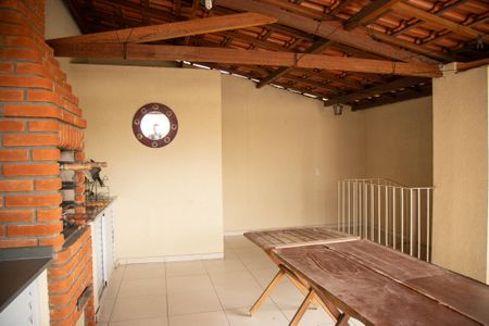 Casa para alugar com 120m², 3 quartos e 2 vagas Casa para alugar com 120m², 3 quartos e 2 vagasÁrea comum - Churrasqueira