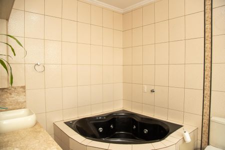 Casa para alugar com 120m², 3 quartos e 2 vagas Casa para alugar com 120m², 3 quartos e 2 vagasBanheiro da Suíte