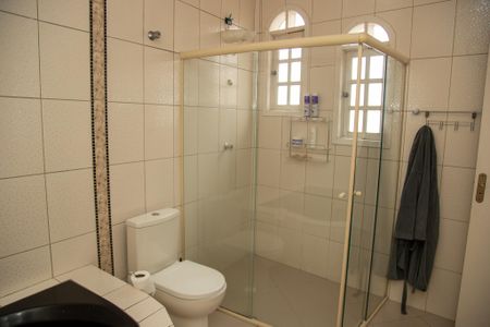 Casa para alugar com 120m², 3 quartos e 2 vagas Casa para alugar com 120m², 3 quartos e 2 vagasBanheiro da Suíte